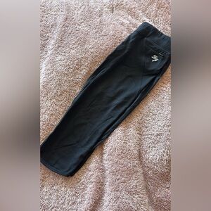 Lorna Jane Black Cropped Active Pants